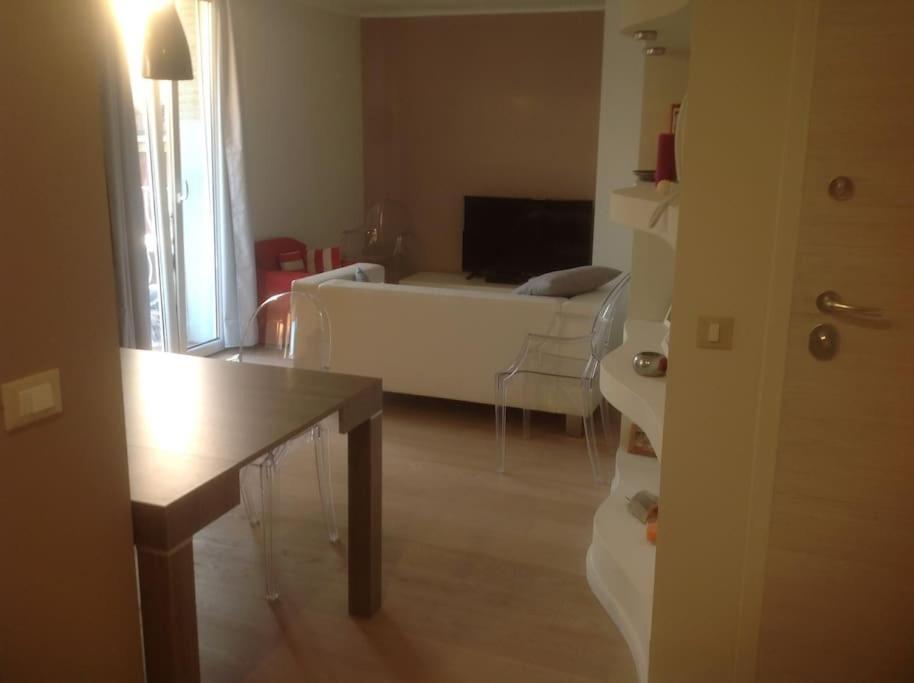 Zona Porto A 10 Mn A Piedi Dal Mare Appartement