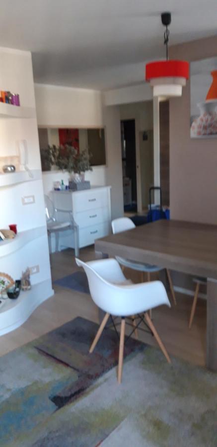 Zona Porto A 10 Mn A Piedi Dal Mare Appartement